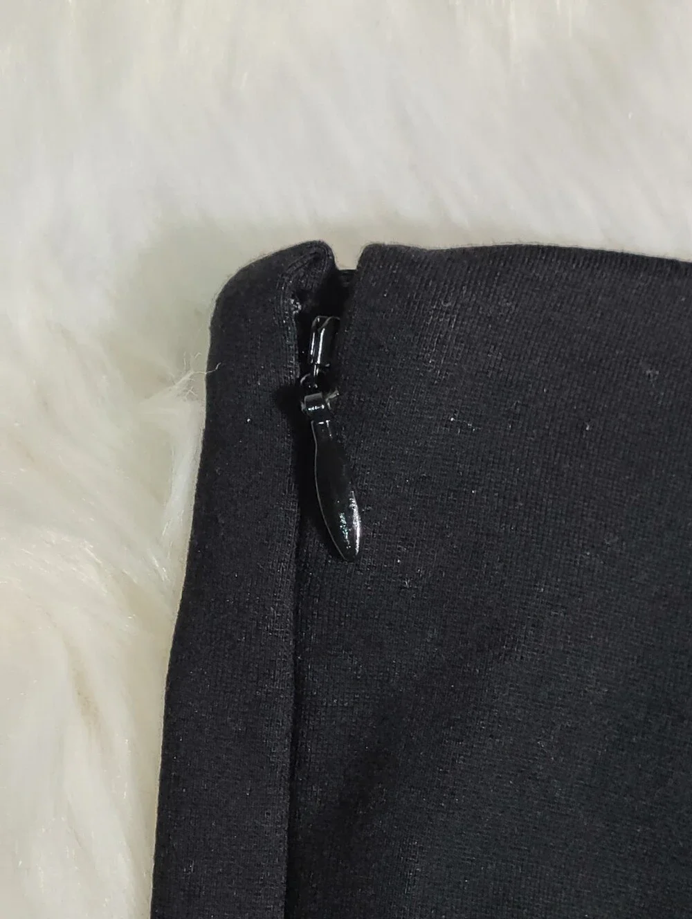 SKIMS The Essential Collection High Waist Hot Short Black Obsidian Small NEW